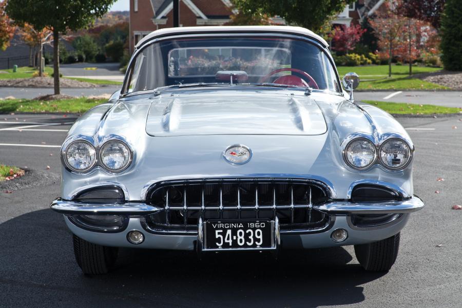 Chevrolet Corvette Light Blue 1960 года  (фото 4 из 21)
